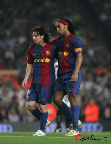 国安主场战平山东泰山（国安主场与山东泰山战成平局）