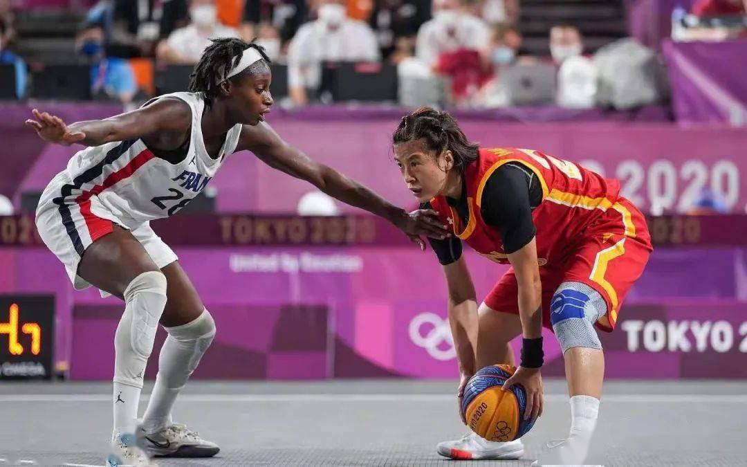 沙特基金和国际足联携手，为发展中国家体育基建提供财政支持（沙特基金与国际足联合作，资助发展中国家体育基础设施建设）