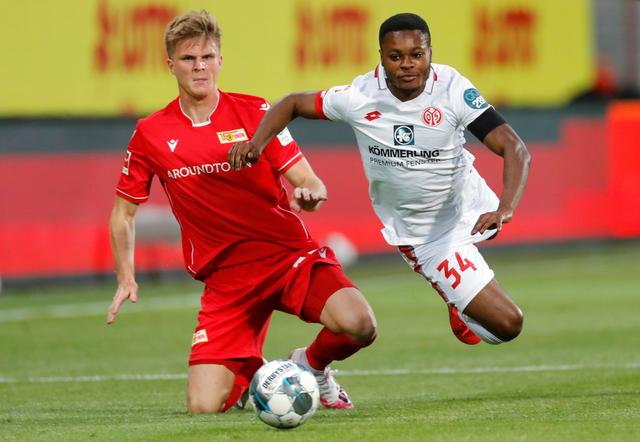 阿斯：安东尼想参加明年世界杯，这是他回到贝蒂斯的原因之一（阿斯：冲击明年世界杯是安东尼重返贝蒂斯的原因之一）