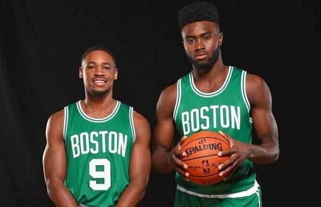 全尤文：巴萨对DV9很感兴趣，热刺、切尔西和拜仁也在关注情况（巴萨相中DV9，热刺、切尔西与拜仁同步关注动向）