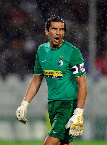 足球中超因天气原因两场比赛延期