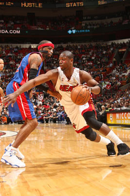 足球技巧如何从基础突破？（如何从基本功实现足球技术飞跃？）