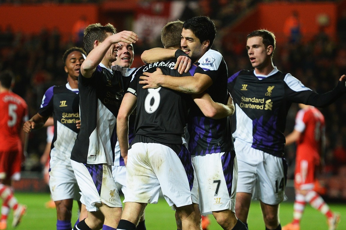 NBA：勇士主场狂胜灰熊 库里轰下45分（NBA：库里45分发飙，勇士主场大胜灰熊）