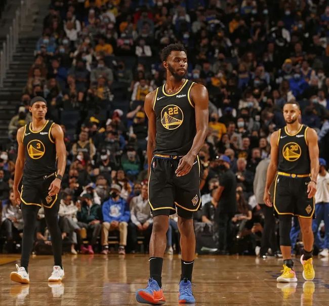 克罗地亚3-1逆转法罗群岛直通美加墨，格瓦迪奥尔破门（格瓦迪奥尔破门助克罗地亚3-1翻盘法罗群岛，锁定美加墨直通名额）