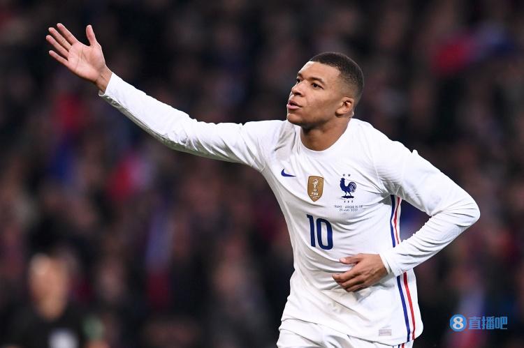 梅西：斯卡洛尼能将心比心！他激活了很多阿根廷新秀！（梅西赞斯卡洛尼：以心换心，激活阿根廷多位新星）