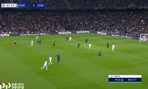 对手被晃得找不着北